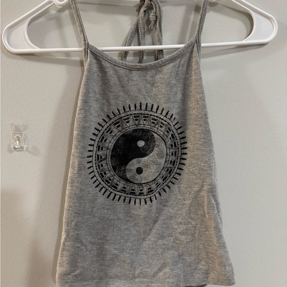 La Hearts Gray Crop Tank with Yin Yang Graphic